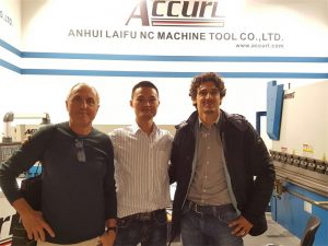 უნგრეთის კლიენტები ეწვივნენ ჩვენს გამოფენას