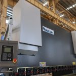 CNC NC ავტომატური ელექტრო ჰიდრავლიკური ჰორიზონტალური busbar ფოლადი ფურცელი ლითონის ჭრის და bending პრეს სამუხრუჭე მანქანა ფასი იყიდება