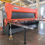 ცხელი იყიდება QC11K CNC ჰიდრავლიკური guillotine shearing მანქანა